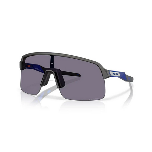 Oakley Sutro Lite Sunglasses, Matte Grey, Prizm Grey: 946369 39